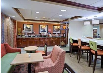 Hampton Inn Sturbridge - image 13