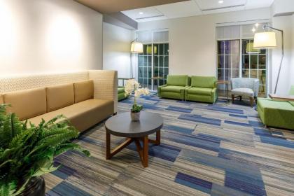 Holiday Inn Express & Suites - Sturbridge an IHG Hotel - image 5