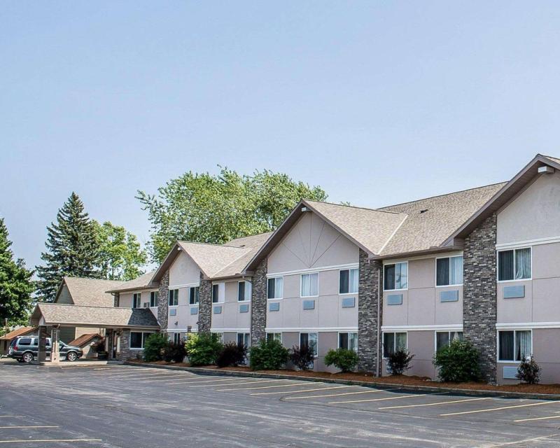 Quality Inn & Suites Sturgeon Bay  - main image