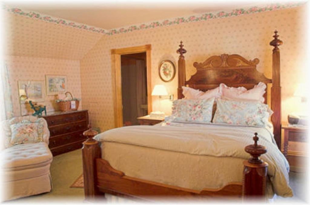 White Lace Inn - image 7