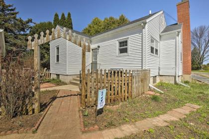 Modern Sturgeon Bay Home by Potawatomi State Park! - image 12