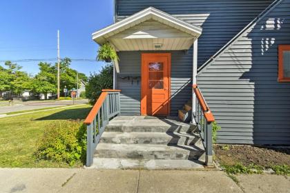 Collectic Farmhouse Suite! in Sturgeon Bay! - image 11