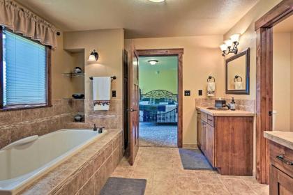 Spacious Home with Private Hot Tub Golf and Hike - image 14