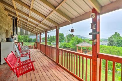 Spacious Sturgis Retreat with Black Hills View!