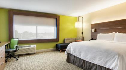 Holiday Inn Express & Suites Racine an IHG Hotel - image 11