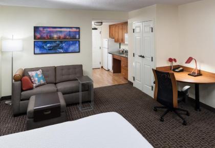 TownePlace Suites Suffolk Chesapeake - image 12