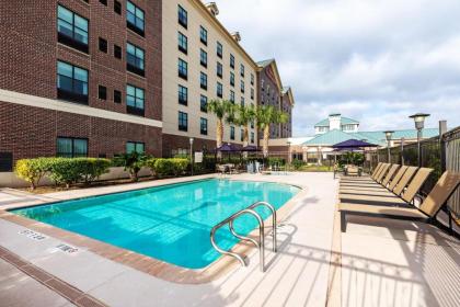 Hilton Garden Inn Houston/Sugar Land - image 4