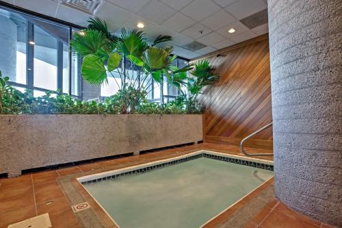 Sugar Mountain Condo with Pool Hot Tub and Views - image 2