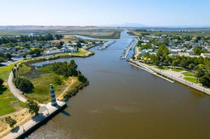 Holiday Inn Express And Suites Suisun City Napa Valley Area - image 5