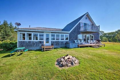 Shorefront House with Views 14 Mi to Acadia NP!