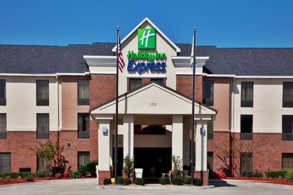 Holiday Inn Express & Suites Sulphur - Lake Charles an IHG Hotel - image 3