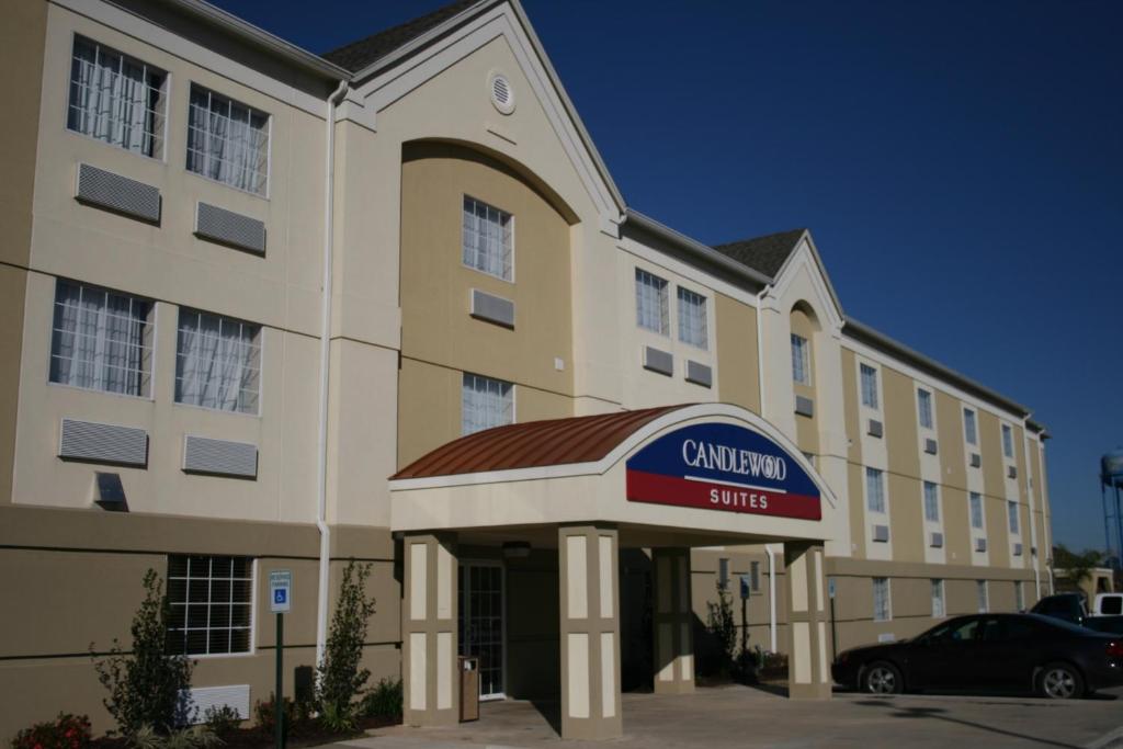 Candlewood Suites Lake Charles-Sulphur - main image