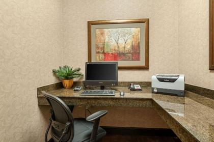 Comfort Suites Sulphur - Lake Charles - image 9