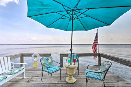 Idyllic Waterfront Escape with Private Dock Summerton