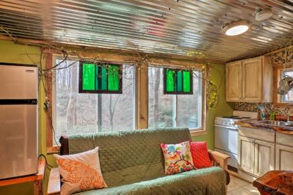 The Treehouse Cabin Creekside Home with Hot Tub! - image 10