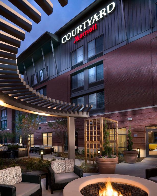 Courtyard by Marriott Charleston Summerville - main image