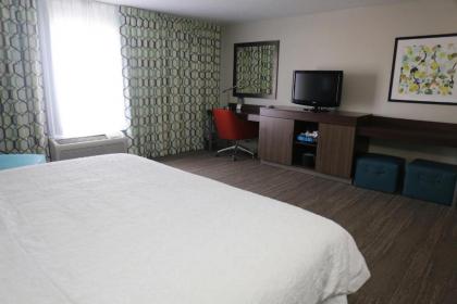 Hampton Inn Sumter - image 10