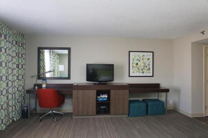 Hampton Inn Sumter - image 11