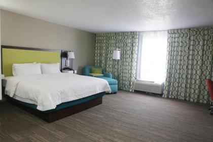 Hampton Inn Sumter - image 12