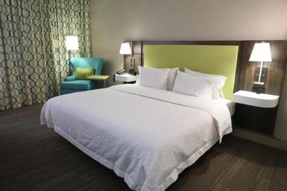 Hampton Inn Sumter - image 4