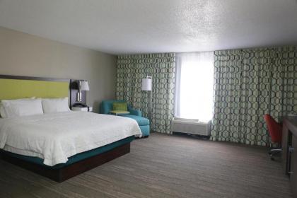 Hampton Inn Sumter - image 9