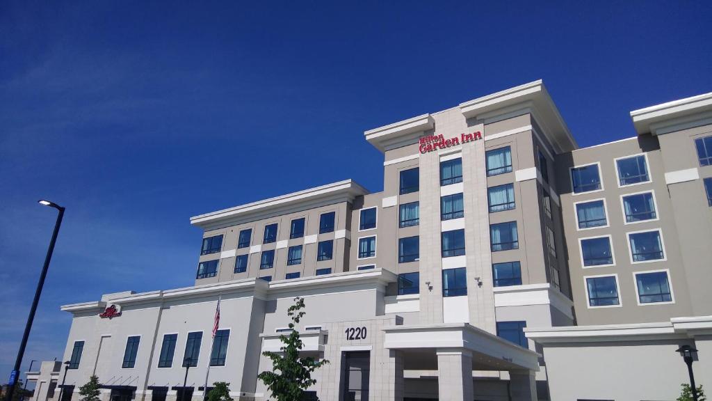 Hilton Garden Inn Madison Sun Prairie - main image