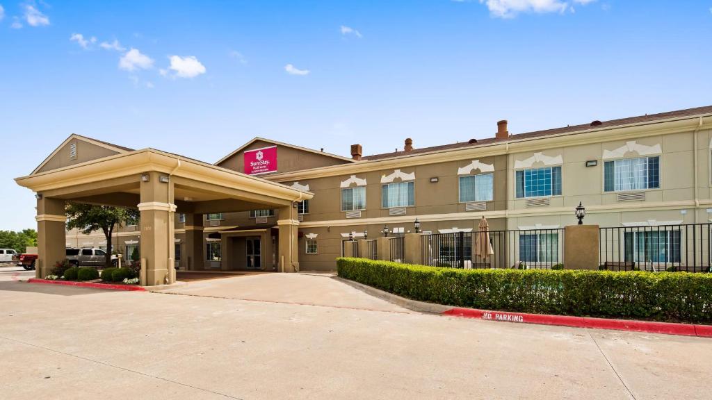 SureStay Plus Hotel by Best Western Mesquite - main image