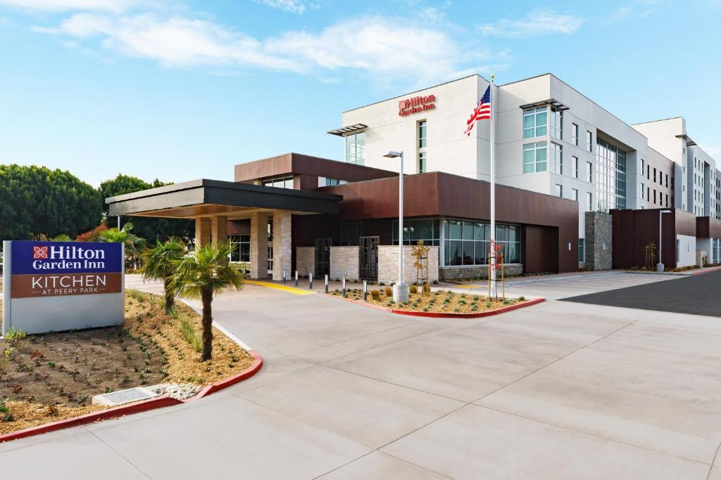 Hilton Garden Inn Sunnyvale - main image