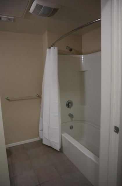 Luxury Apartment in Downtown Sunnyvale - Cars Available - image 14