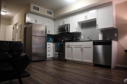 Luxury Apartment in Downtown Sunnyvale - Cars Available - image 3