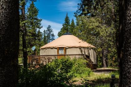 Bend Sunriver Camping Resort 24 ft. Yurt 9 Sunriver Oregon