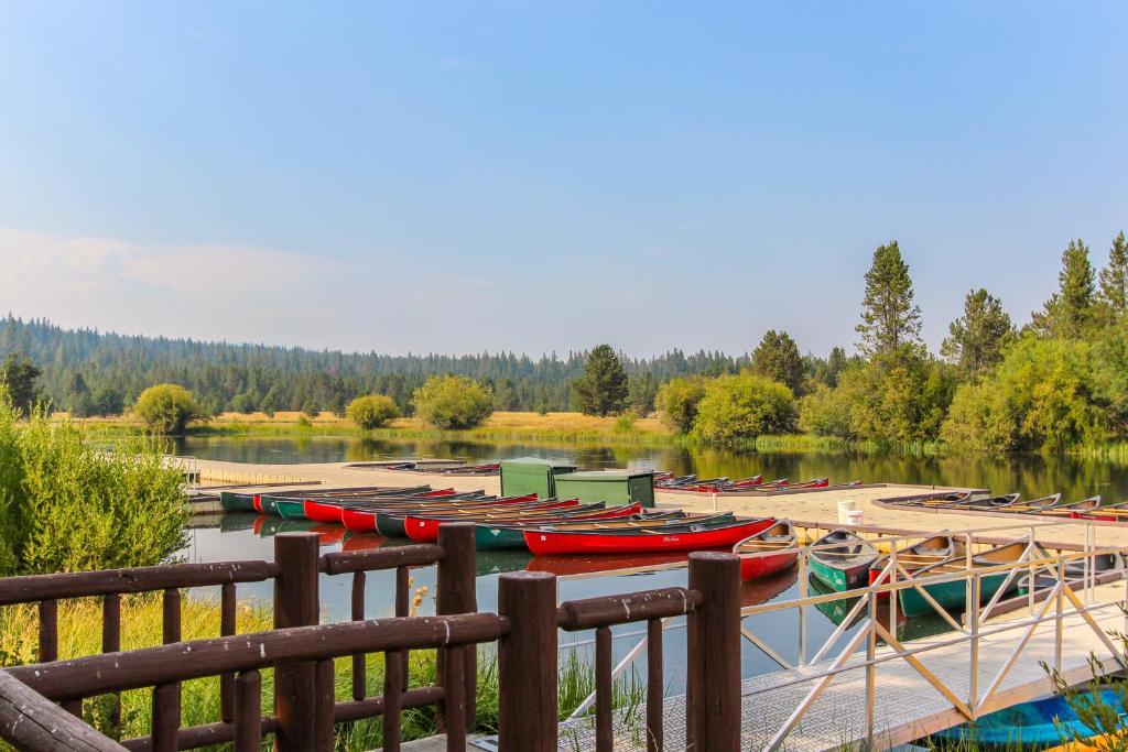 Meadow House 76 | Discover Sunriver - image 4