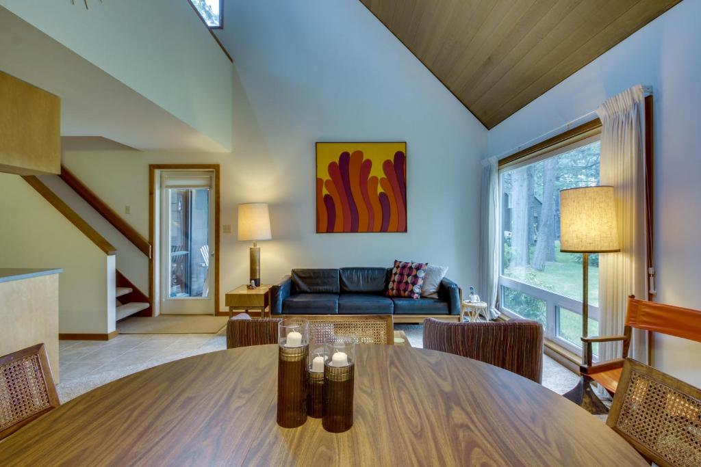 Mt View Condo 22 | Discover Sunriver - main image