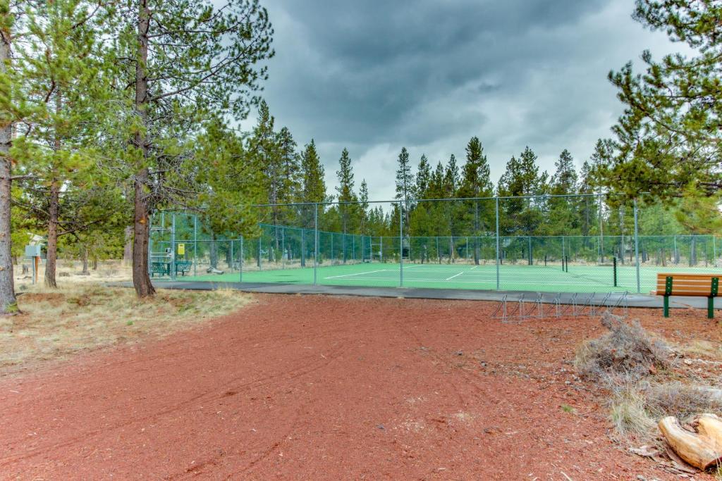 Newberry Lane 10 | Discover Sunriver - image 5