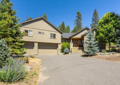 Holiday homes in Sunriver Oregon