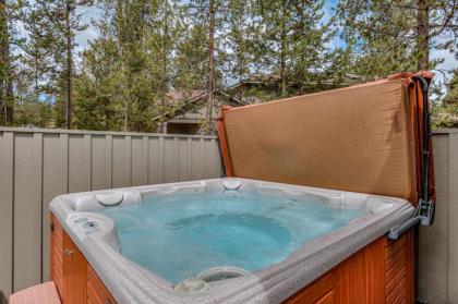 Gosling Lane 6 by Village Properties at Sunriver - image 2