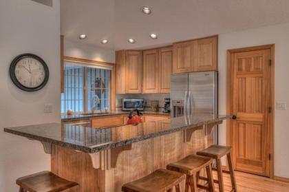 Gosling Lane 6 by Village Properties at Sunriver - image 9