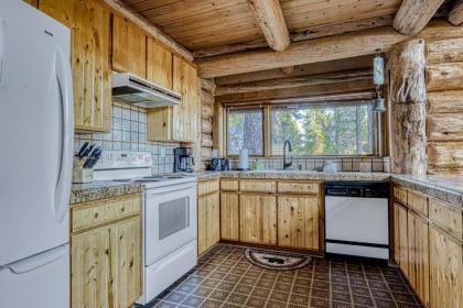 Riverbend Log Home - image 14