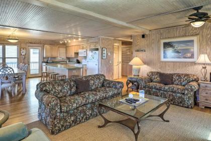 Sunset Beach Home with 4-Level Deck about 1 Mi to Pier! - image 10