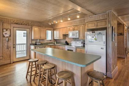 Sunset Beach Home with 4-Level Deck about 1 Mi to Pier! - image 11