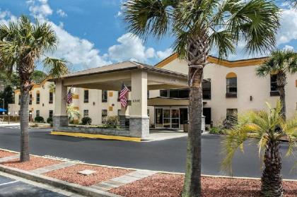 Quality Inn Surfside Myrtle Beach - image 2