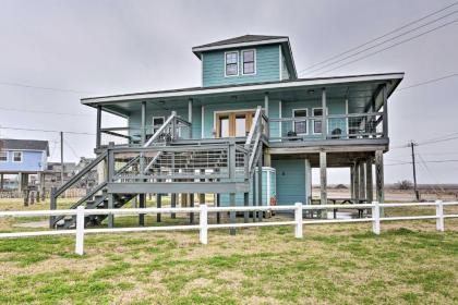 Gulf Coast Escape - Steps to Surfside Beach! - image 18