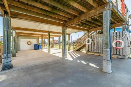 Casa de las Olas - Huge Fenced Yard Massive Outdoor Shower Great Breezes From Deck! - image 10