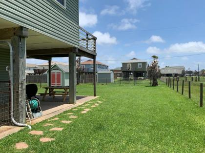 Casa de las Olas - Huge Fenced Yard Massive Outdoor Shower Great Breezes From Deck! - image 2