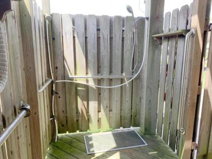 Casa de las Olas - Huge Fenced Yard Massive Outdoor Shower Great Breezes From Deck! - image 4