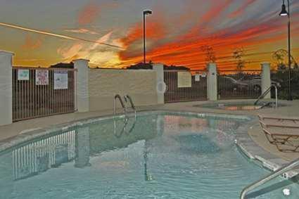 Hampton Inn & Suites Phoenix-Surprise - image 3