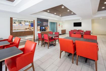 Holiday Inn Express Surprise an IHG Hotel - image 14