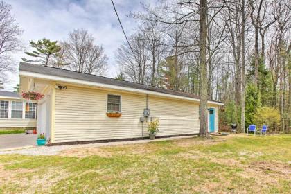 Cozy Suttons Bay Studio with Fire Pit-Walk to Beach! - image 7