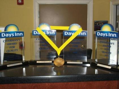 Days Inn & Suites by Wyndham Swainsboro - image 14