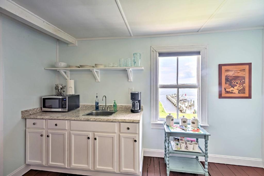 Historic Swansboro Studio with Intracoastal View! - image 2